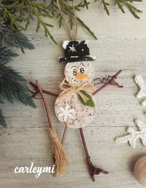 Muñeco de nieve para el árbol de navidad.