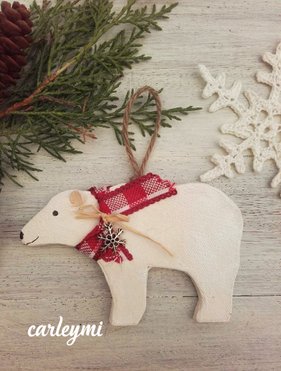 Oso polar para el árbol de navidad.